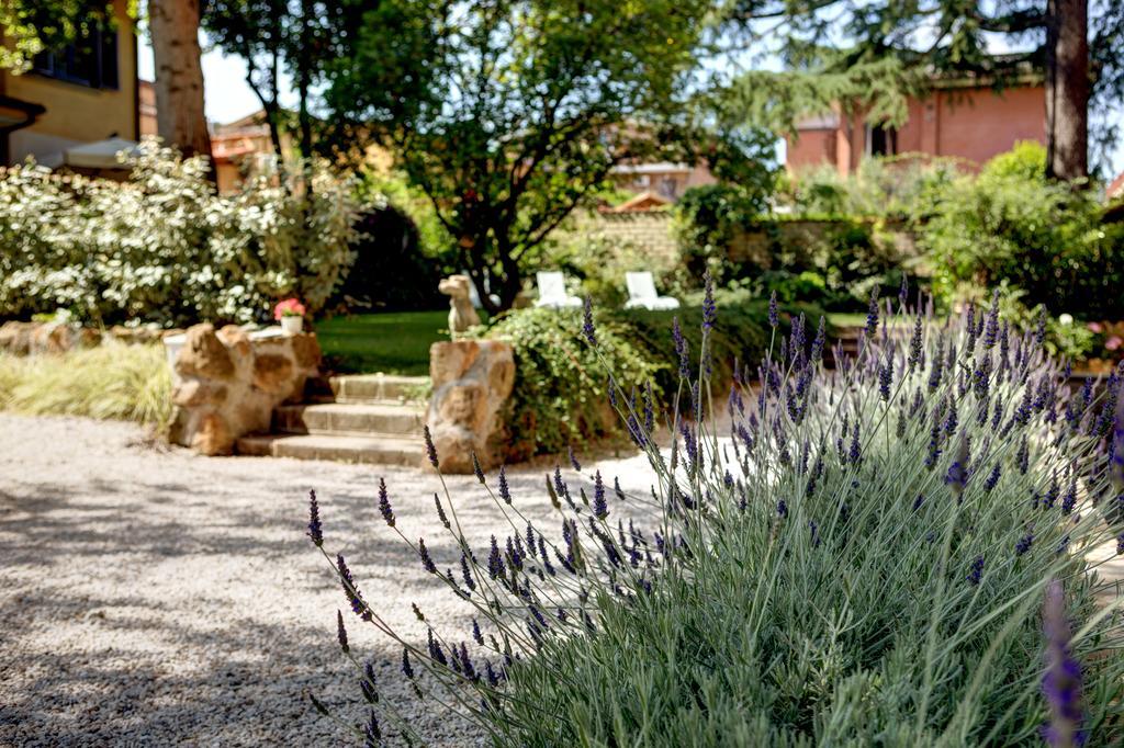 Appia Antica Resort โรม ภายนอก รูปภาพ